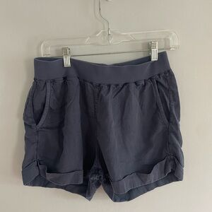 Faherty Arlie Day Shorts Blue Tencel Linen Blend